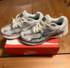 Nike Vomero 5