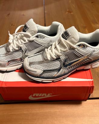 Nike Vomero 5