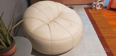 Pouf in pelle della Rivolta originale