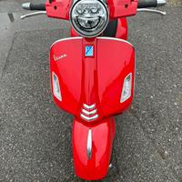 Vespa Piaggio gt 300 super e Piaggio vespa lx 125