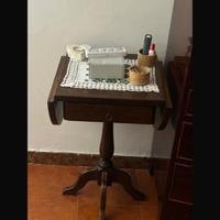 Tavolino con laterali allungabili