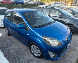 Renault Twingo 12 benzina neopatentati