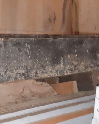 cassa di ferro con coperchio