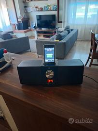iPod touch + Docking Station Logitech Vintage