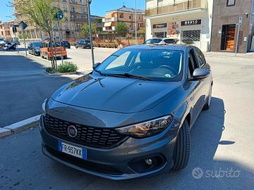 Fiat Tipo berlina 5 pory