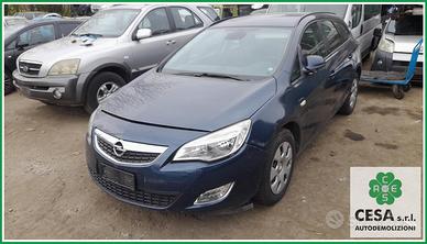 Ricambi Usati OPEL Astra J SW 2011