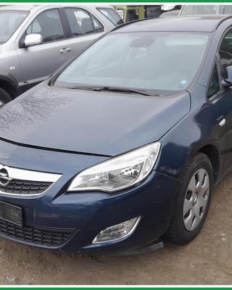 Ricambi Usati OPEL Astra J SW 2011