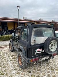 Suzuki Samurai