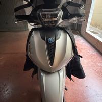 Piaggio Beverly 400 s