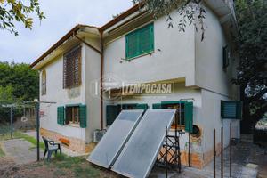 VILLA UNIFAMILIARE CON GIARDINO