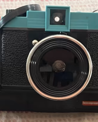 Fotocamera Diana F+ con accessori esclusivi