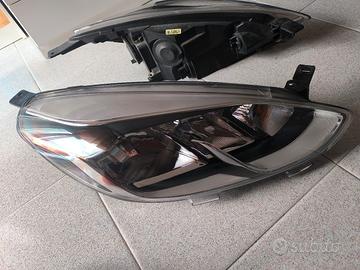 👉 Fari alogeni originali Ford Fiesta Mk8 (2018-20