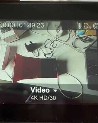 YI 4K+ Action Camera (4K 60fps) - Kit Completo Acc