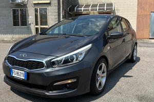 Kia Ceed cee'd 1.6 CRDi 110 CV 5 porte GT Line
