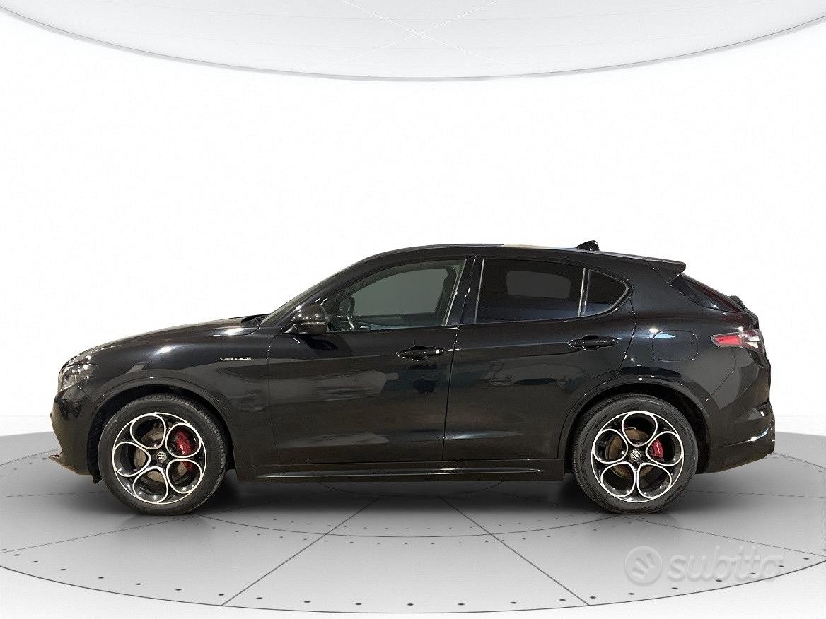 Alfa Romeo Stelvio 2024 photo 2
