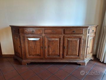 Cassettiera in legno robusto