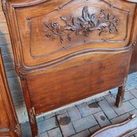 Letto d'epoca in noce una piazza e mezza