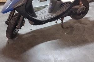 plastiche  scooter 
