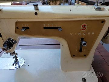 macchina da cucire Singer a motore  con mobile 