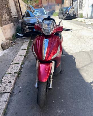 Beverly 125