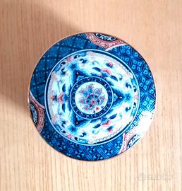 Scatola tonda in porcellana Imari