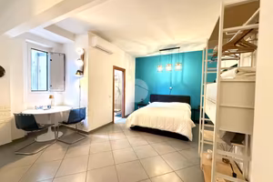 MONOLOCALE A FIRENZE