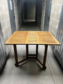 Tavolo da esterno + 4 sedie