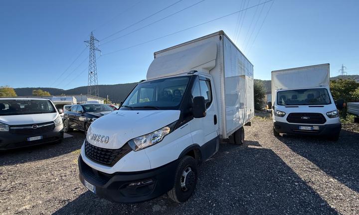Iveco Daily 35C14 2021 Passo 3750 Cassone 8 Pedane