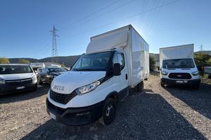 Iveco Daily 35C14 2021 Passo 3750 Cassone 8 Pedane