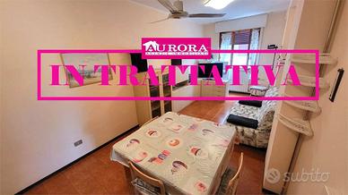 BILOCALE ARREDATO a DUE PASSI DALLA SPIAGGIA