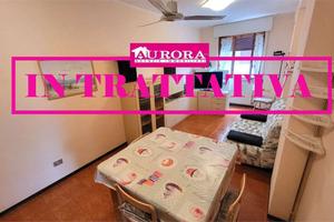 BILOCALE ARREDATO a DUE PASSI DALLA SPIAGGIA