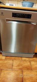 Lavastoviglie Electrolux 