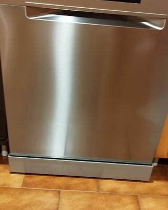 Lavastoviglie Electrolux 