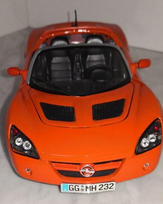OPEL SPEEDSTER SPIDER 2000, 1/18 MAISTO