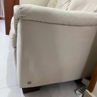 Divano di Divani & Divani  by Natuzzi