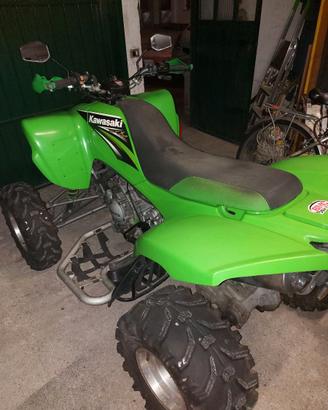 Quad ATV 700 Kawasaki 2004