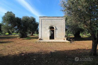 CASA DI CORTE A OSTUNI