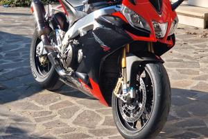 Aprilia RSV4 factory aprc 