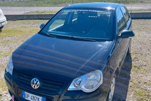 Wolkswagen polo 1.2 60cv neopatentato