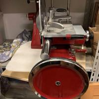 Affettatrice manuale a volano Fimar