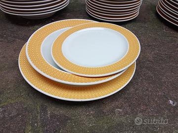 Servito piatti porcellana nuovo e completo