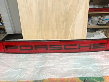 scritta Porsche
