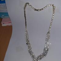 Collana con tre strass