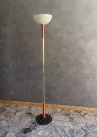 Lampada con dimmer regolabile