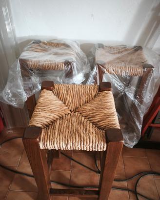 Sgabello in legno ( N. 3)