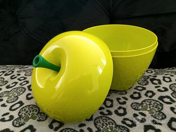 Biscottiera Qualy mai utilizzata 