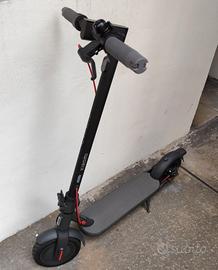 Monopattino elettrico - Xiamomi Electric Scooter 4