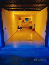 Garage solo uso deposito-minimo 6 mesi