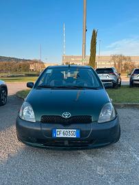 Toyota yaris 03