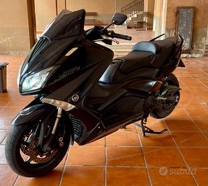 Yamaha T Max 530